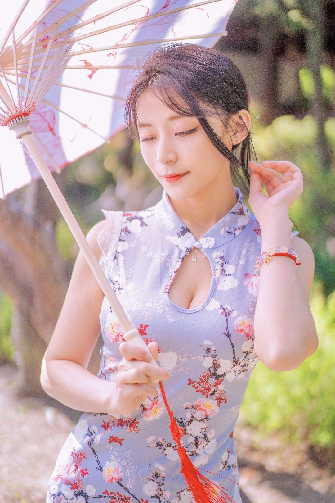 【x 羊小雪 X】B站美女主播写真照片资源下载 【x 羊小雪 X】B站知名UP主 Juvia美女写真照片合集资源下载